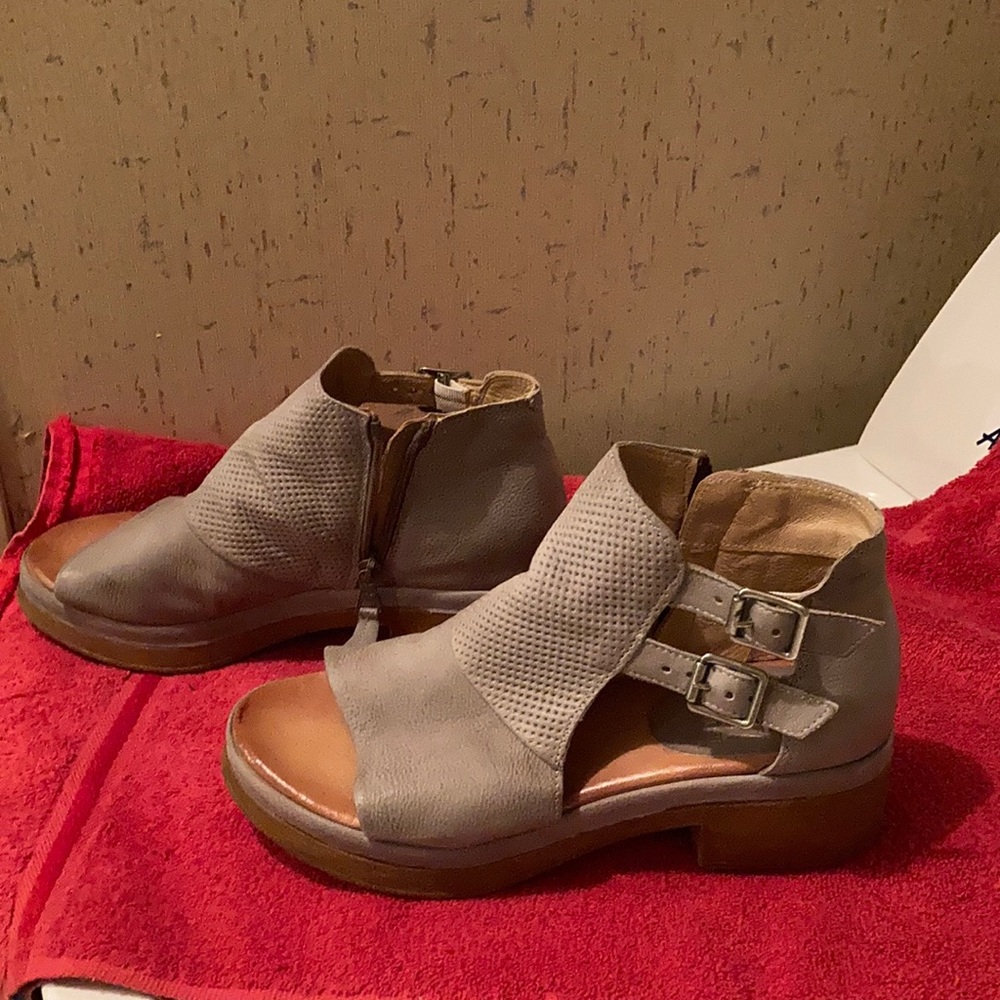 Miz mooz sandals